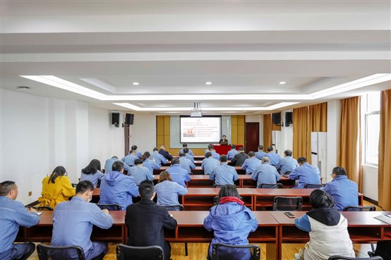 PlayAce直营第一品牌天生赢家一起偕行