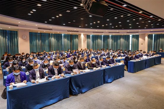 PlayAceÖ±ÓªµÚÒ»Æ·ÅÆÌìÉúÓ®¼ÒÒ»ÆðÙÉÐÐ