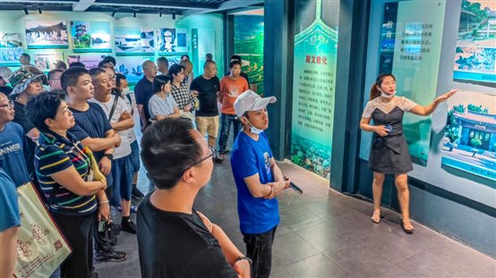 PlayAceÖ±ÓªµÚÒ»Æ·ÅÆÌìÉúÓ®¼ÒÒ»ÆðÙÉÐÐ