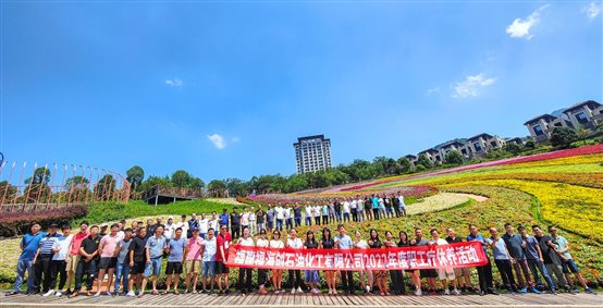 PlayAceÖ±ÓªµÚÒ»Æ·ÅÆÌìÉúÓ®¼ÒÒ»ÆðÙÉÐÐ