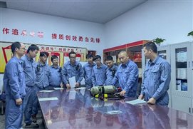 PlayAceÖ±ÓªµÚÒ»Æ·ÅÆÌìÉúÓ®¼ÒÒ»ÆðÙÉÐÐ