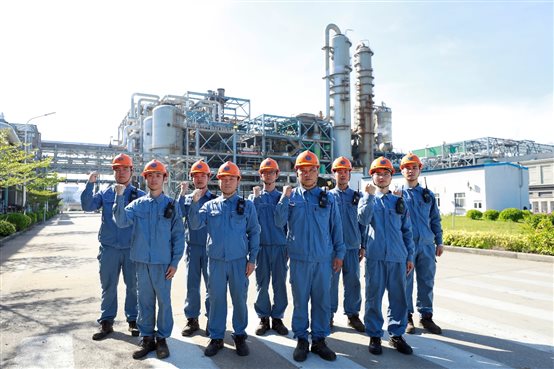 PlayAceÖ±ÓªµÚÒ»Æ·ÅÆÌìÉúÓ®¼ÒÒ»ÆðÙÉÐÐ