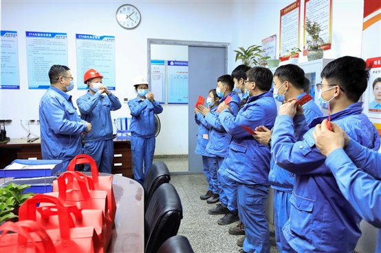 PlayAce直营第一品牌天生赢家一起偕行