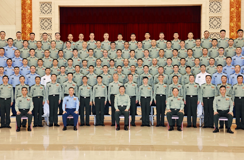 5��22����24�գ������������й���������ǡ�������ϯ�������ί��ϯϰ��ƽ��ɽ������������������������23�����磬����������ϰ��ƽ�ڼ������ȽӼ�פ���ϲ�����У�����򵼸ɲ�����������������������������ί��פ���ϲ���ȫ��ٱ�������ֿ�ʺ���������������