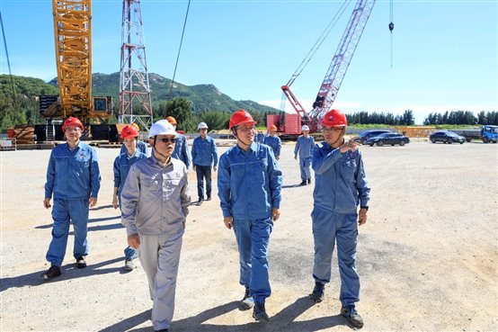 PlayAceÖ±ÓªµÚÒ»Æ·ÅÆÌìÉúÓ®¼ÒÒ»ÆðÙÉÐÐ