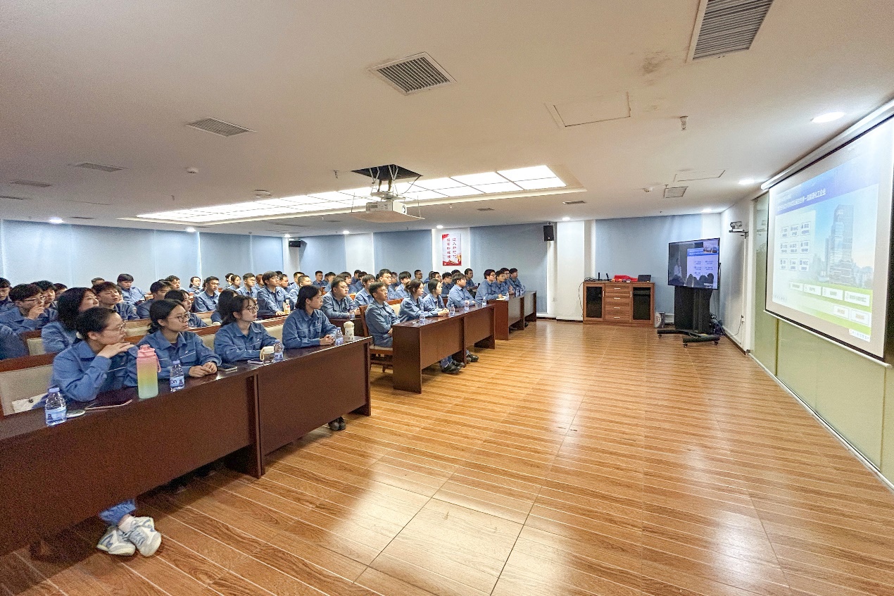 PlayAceÖ±ÓªµÚÒ»Æ·ÅÆÌìÉúÓ®¼ÒÒ»ÆðÙÉÐÐ