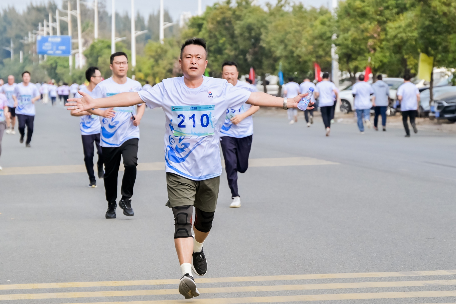 PlayAceÖ±ÓªµÚÒ»Æ·ÅÆÌìÉúÓ®¼ÒÒ»ÆðÙÉÐÐ