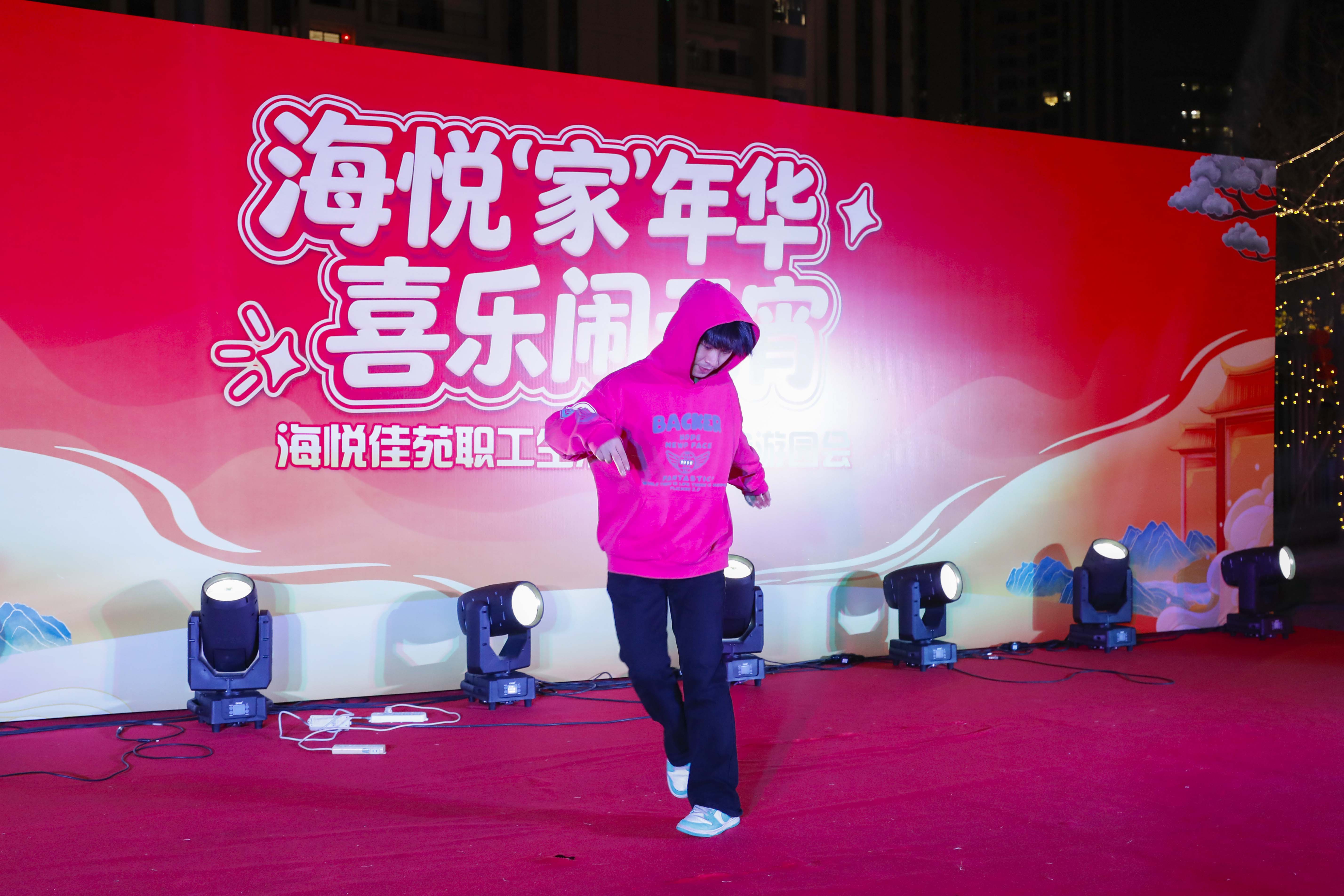 PlayAceÖ±ÓªµÚÒ»Æ·ÅÆÌìÉúÓ®¼ÒÒ»ÆðÙÉÐÐ